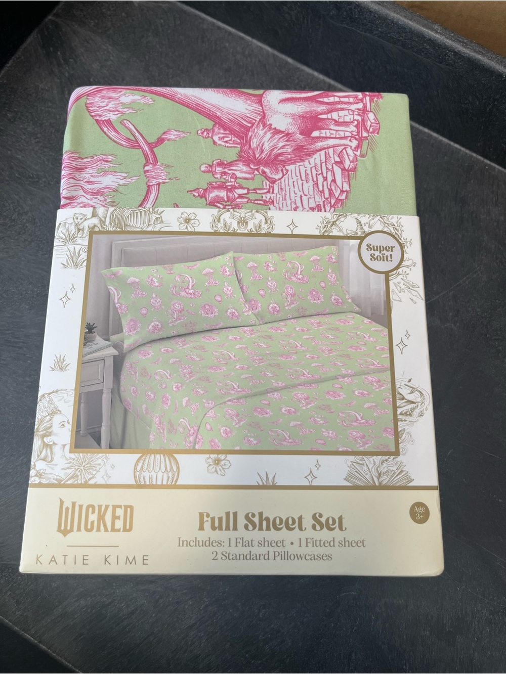 Katie K Wicked Full Sheet Set in Pink Motifs on Light Green